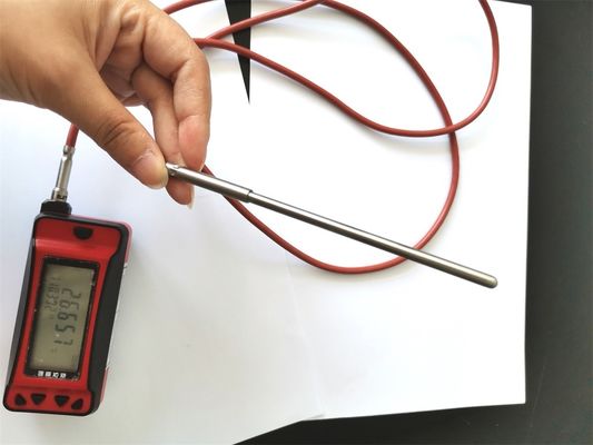 Mètre numérique de lecture de température portatif pour le soutien de la métrologie thermique en laboratoire