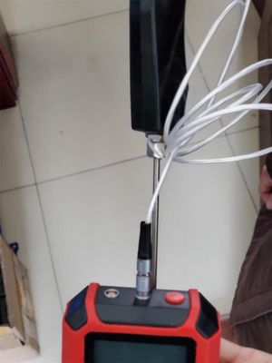 Calibrateur numérique de précision industriel pour la température et l'humidité